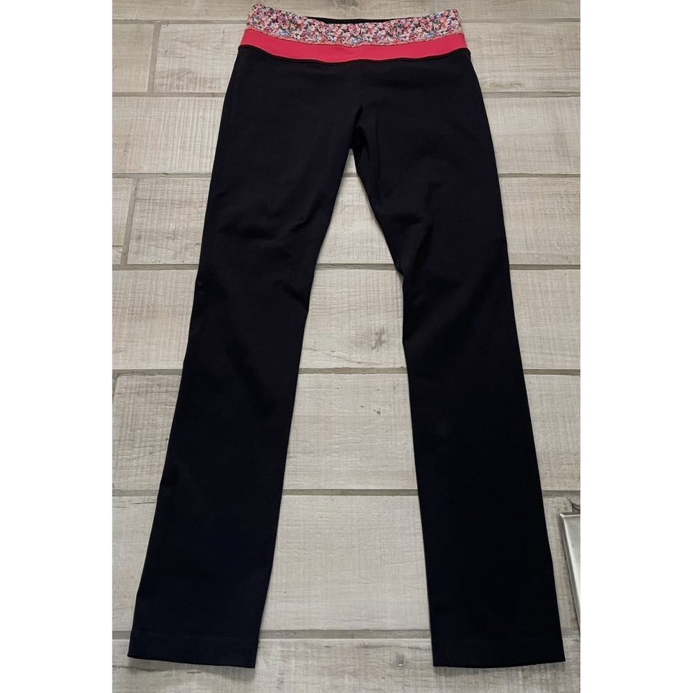 Lululemon Skinny Groove Pants Women's Size 8 Black  Floral